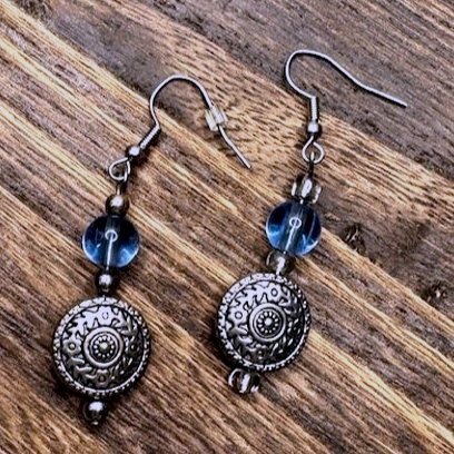 Blue%2Bglass%2Bbeaded%2Bwith%2Bmandala%2Bstyle%2Bcharm%2B3.jpg