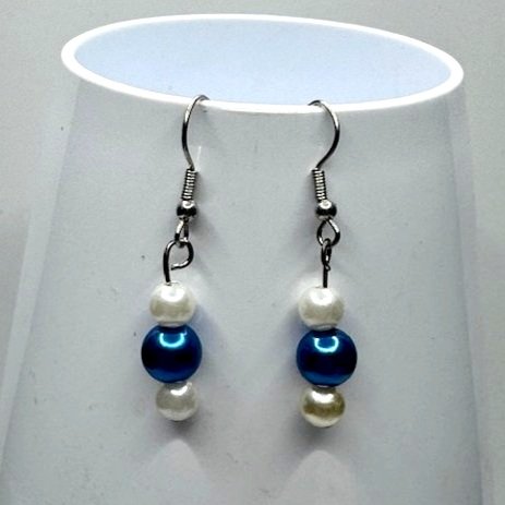Elegant+Pearl+Earrings+with+a+Touch+of+Blue+2.jpg