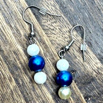 Elegant+Pearl+Earrings+with+a+Touch+of+Blue+4.jpg