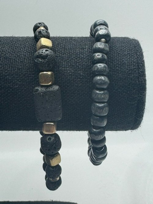 Lava+beaded+bracelet+3.jpg