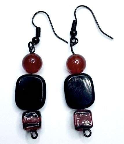 Elegant%2BHandcrafted%2BEarrings%2Brust%2Band%2Bblack%2Band%2Borange%2Bbead%2B3.jpg