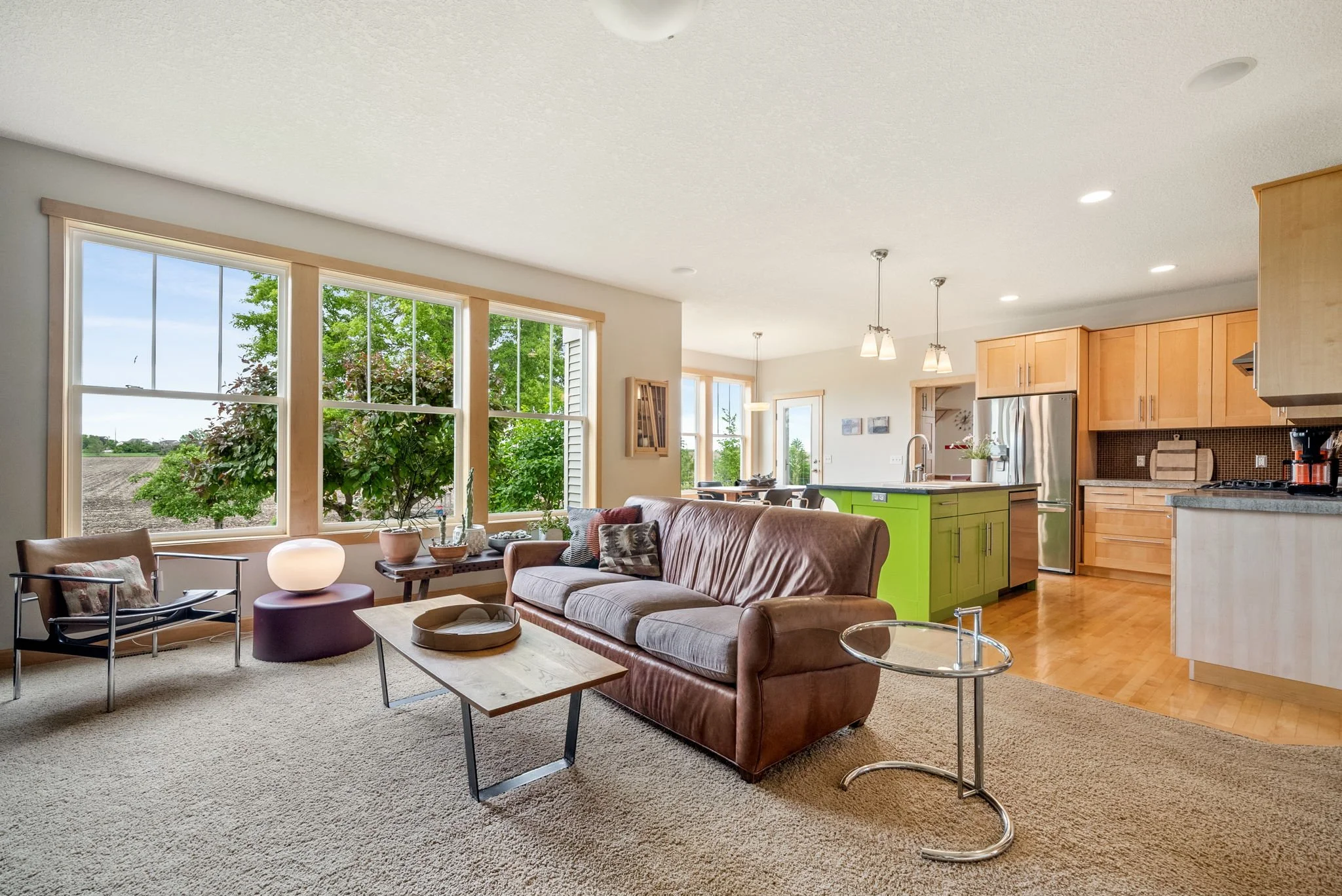 15-web-or-mls-917 Hope Ave-0015.jpg