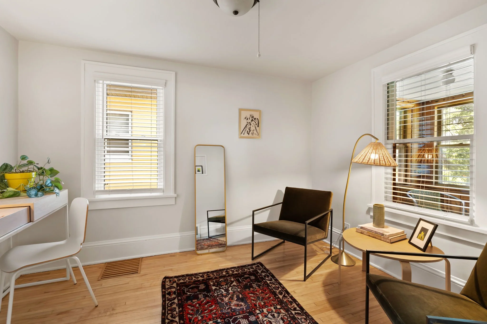 17-web-or-mls-4307-14th-ave-s.jpg