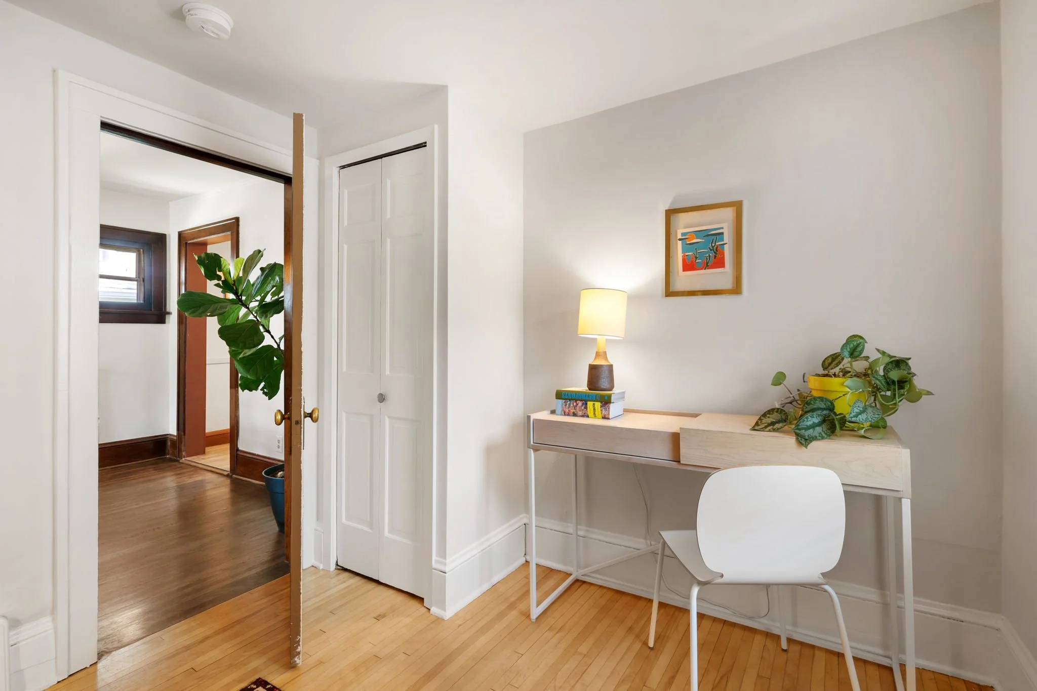 18-web-or-mls-4307-14th-ave-s.jpg