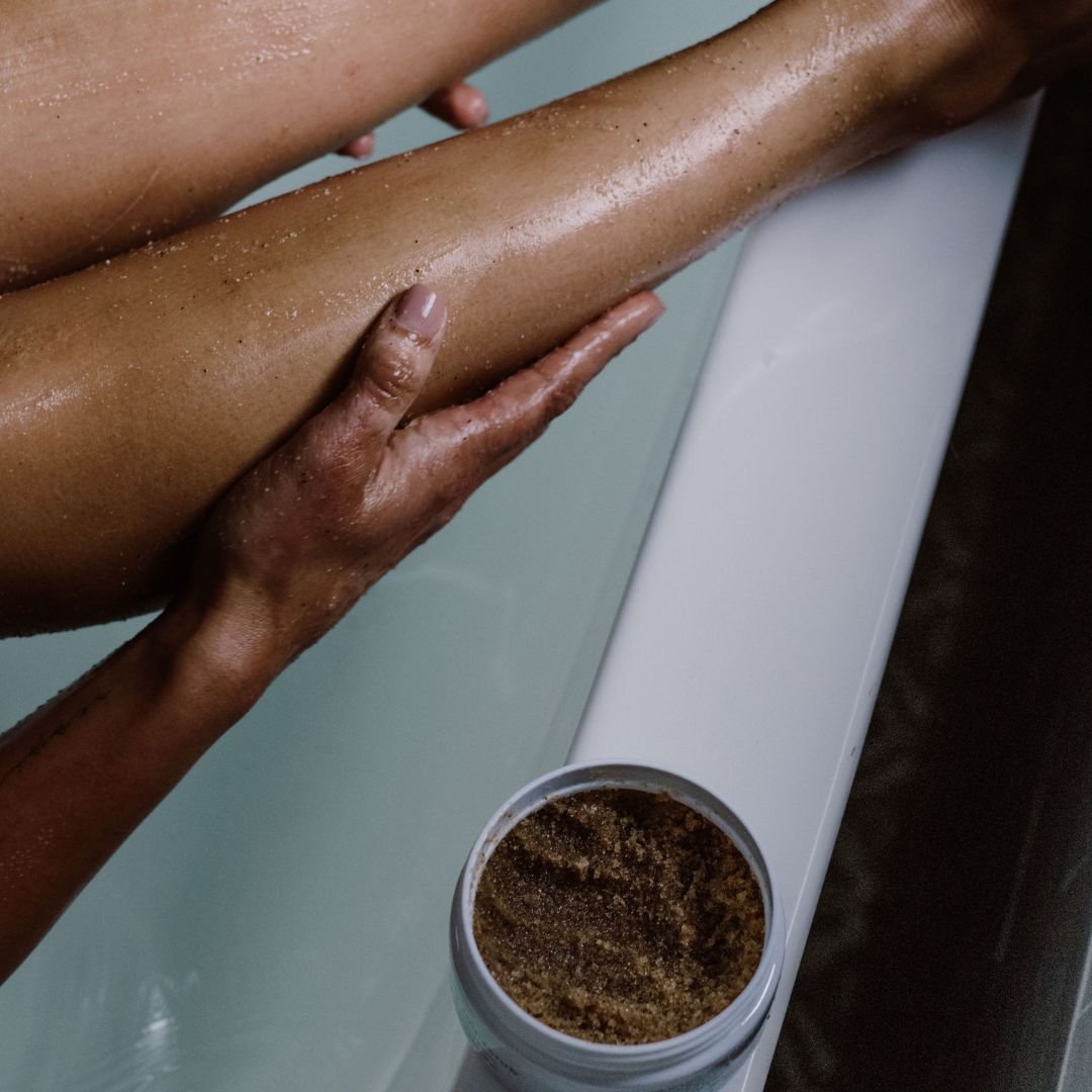 organic-spa-body-salt-scrub-use.jpeg