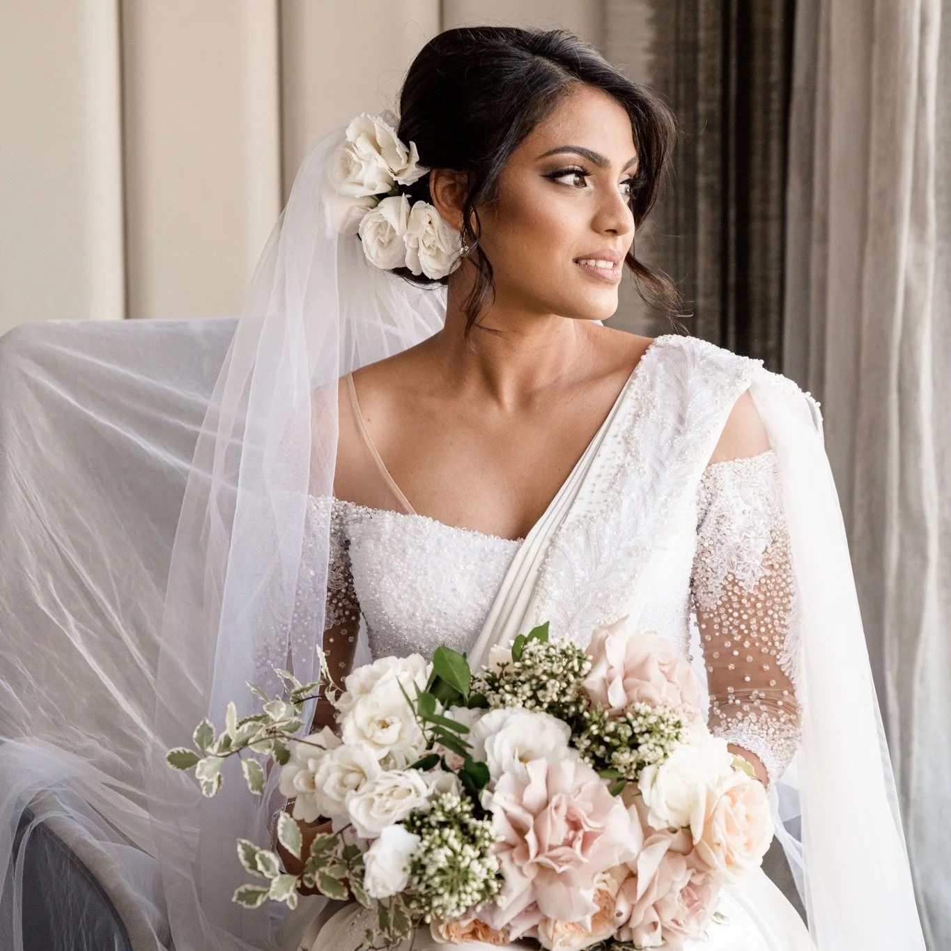 White &amp; pale pinks for Mali &amp; Mehasha

@emporiumhotels 
@evernewstudio