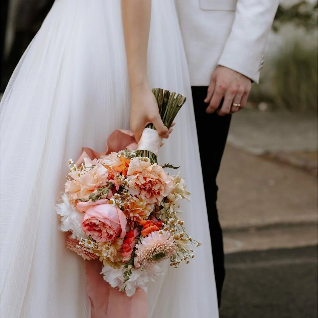 We will always have a soft spot for this sunset palette.

Sami &amp; Josh 🥰

@nevermistphotography