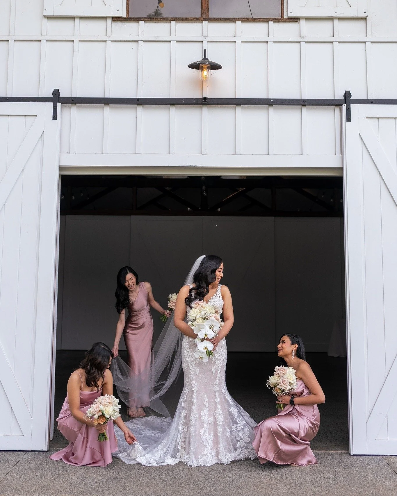 Loving these shots from Julie &amp; Pearces big day. Can't wait to see more!

Photographer @figtreepictures 
Venue @summergroveestate 
Celebrant @toni_paget_celebrant_mc 
Dress @whitelilycouture 
Bridesmaid dresses @billy_j_boutique 
Makeup @sarahtho