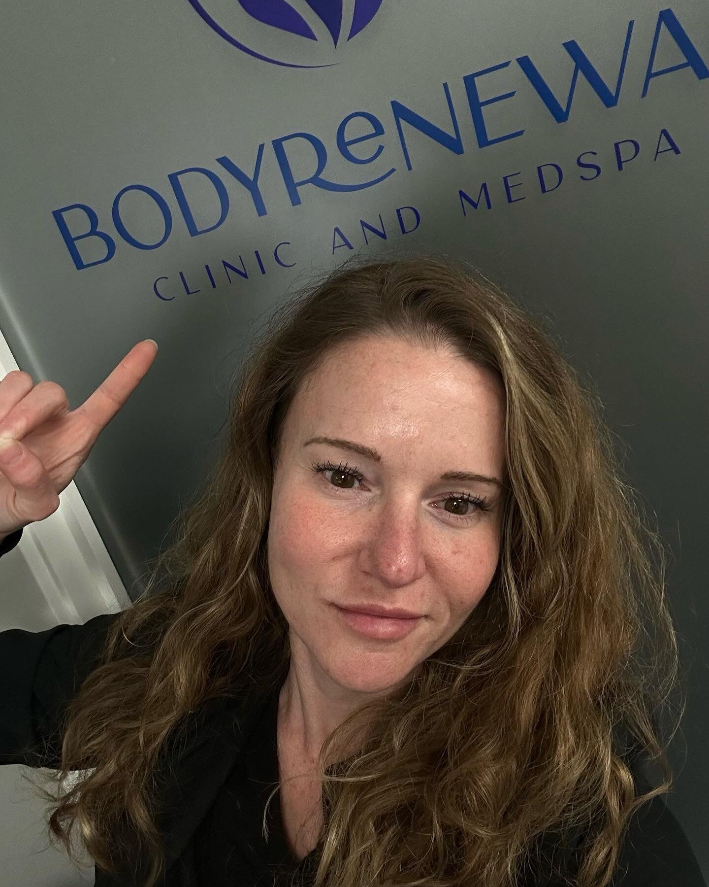 Just hanging out at the clinic 😌 Come hang with us and maybe even treat yourself to one of our specials! It&rsquo;s a win win 😉

#botox #waxing #facial #facialtreatment #elemis #microneedling #aesthetics #health #wellness #medicalspa #bodyrenewal