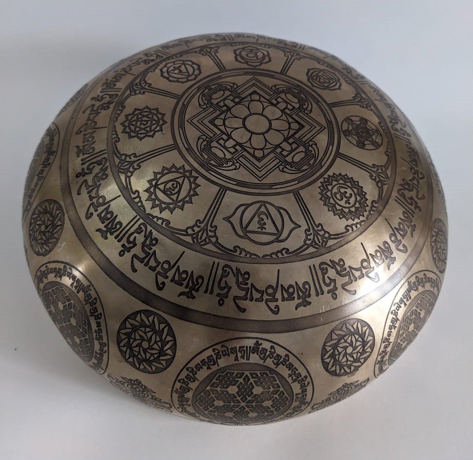 3. Bottom-Sides Om Bowl 9in.jpeg