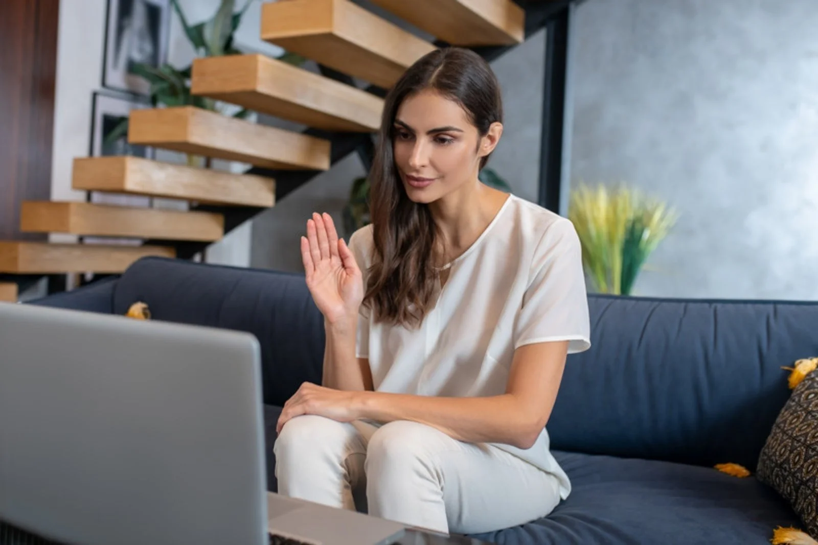 Online therapy for moms in Colorado, virtual counseling for postpartum anxiety and depression from home with a Denver maternal mental health therapist