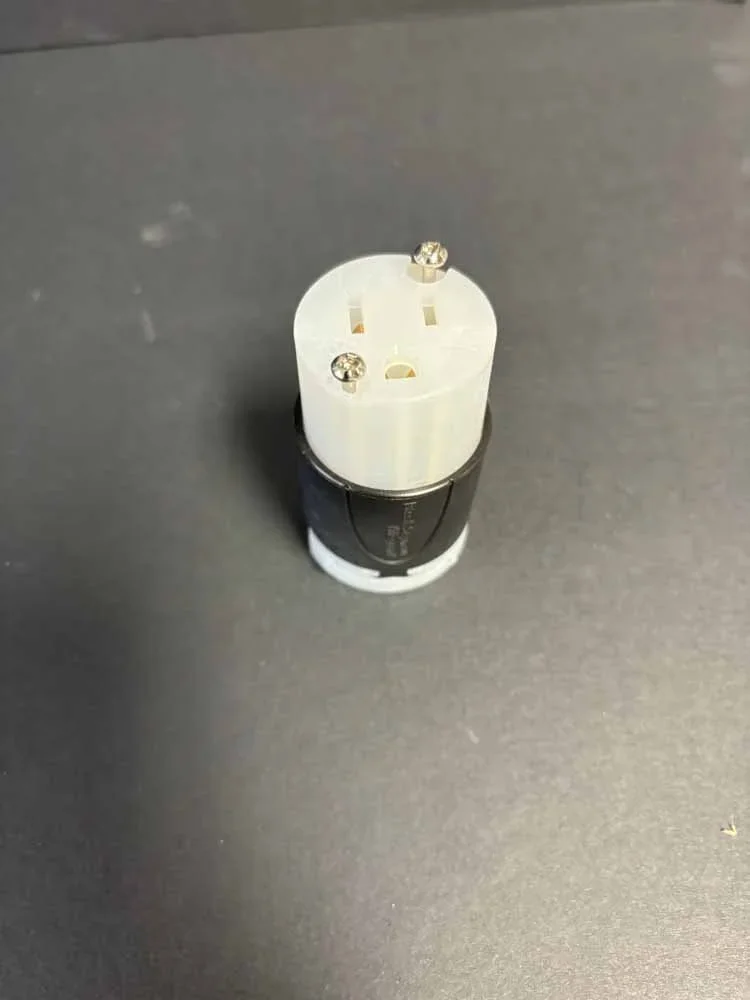202040+-+120v+15amp+Cord+End+-+Female.webp
