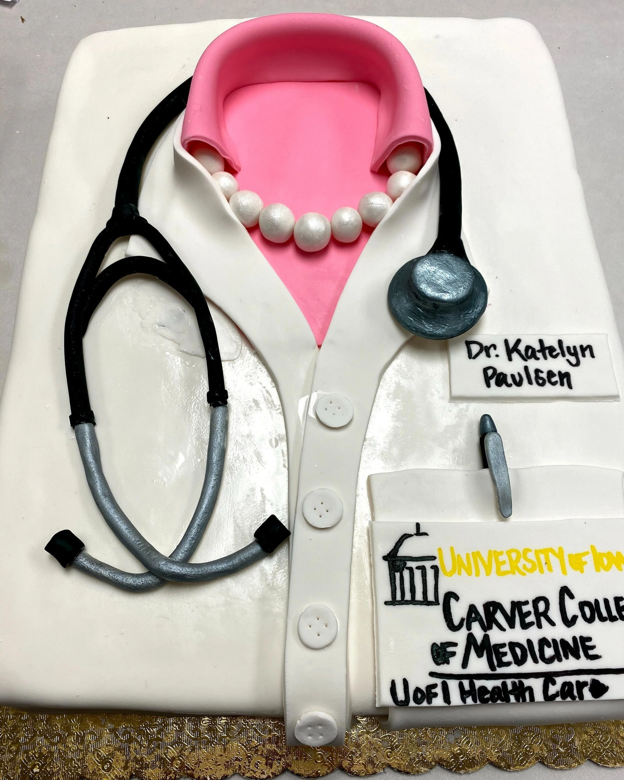 Graduation — The Bake Shoppe Des Moines Bakery, Cakes, Cookies and Pastries