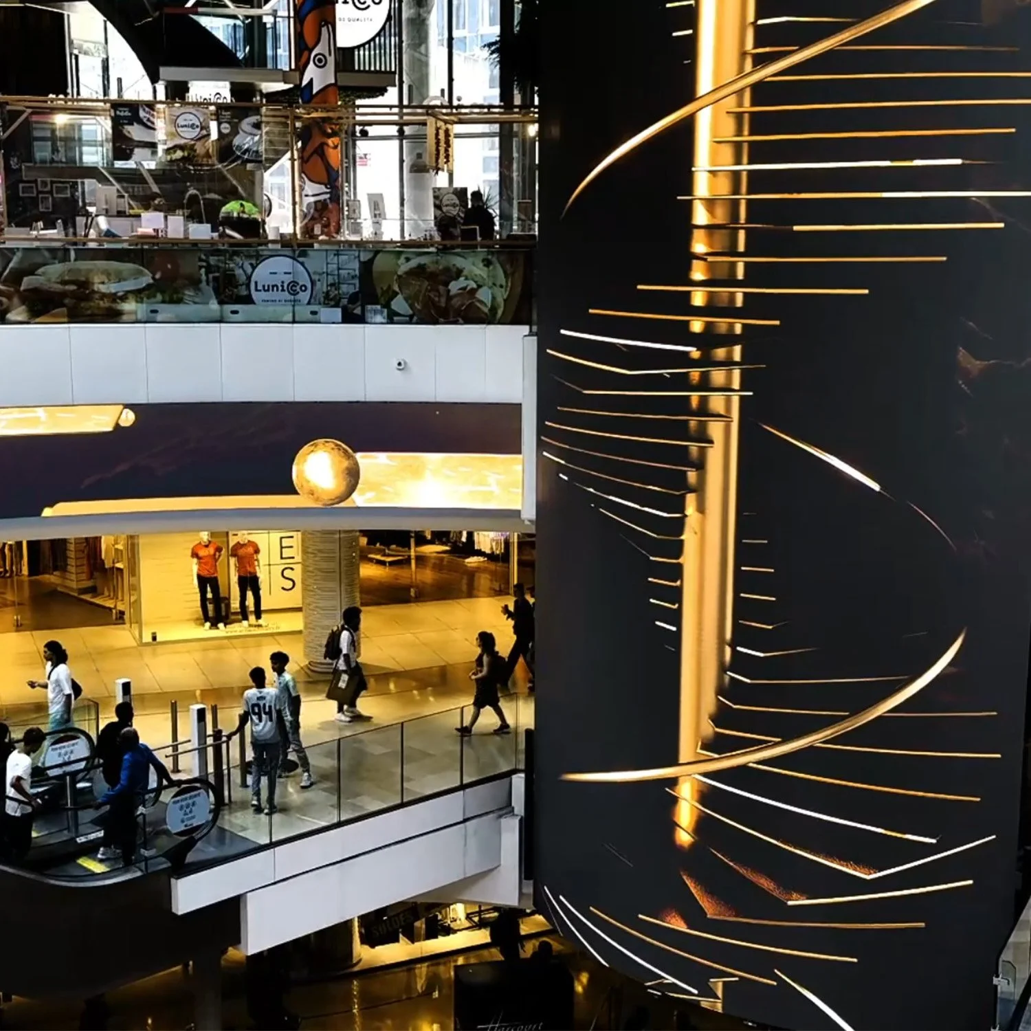 Œuvre digitale grand format, expérience visiteur Westfield