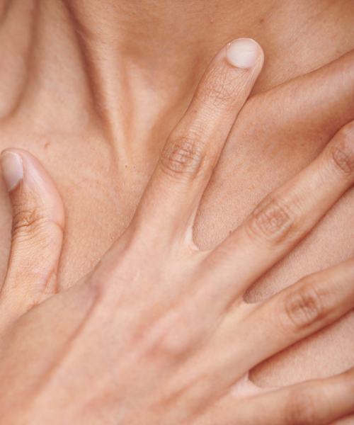 Kirsten+aura+hands+on+heart.png