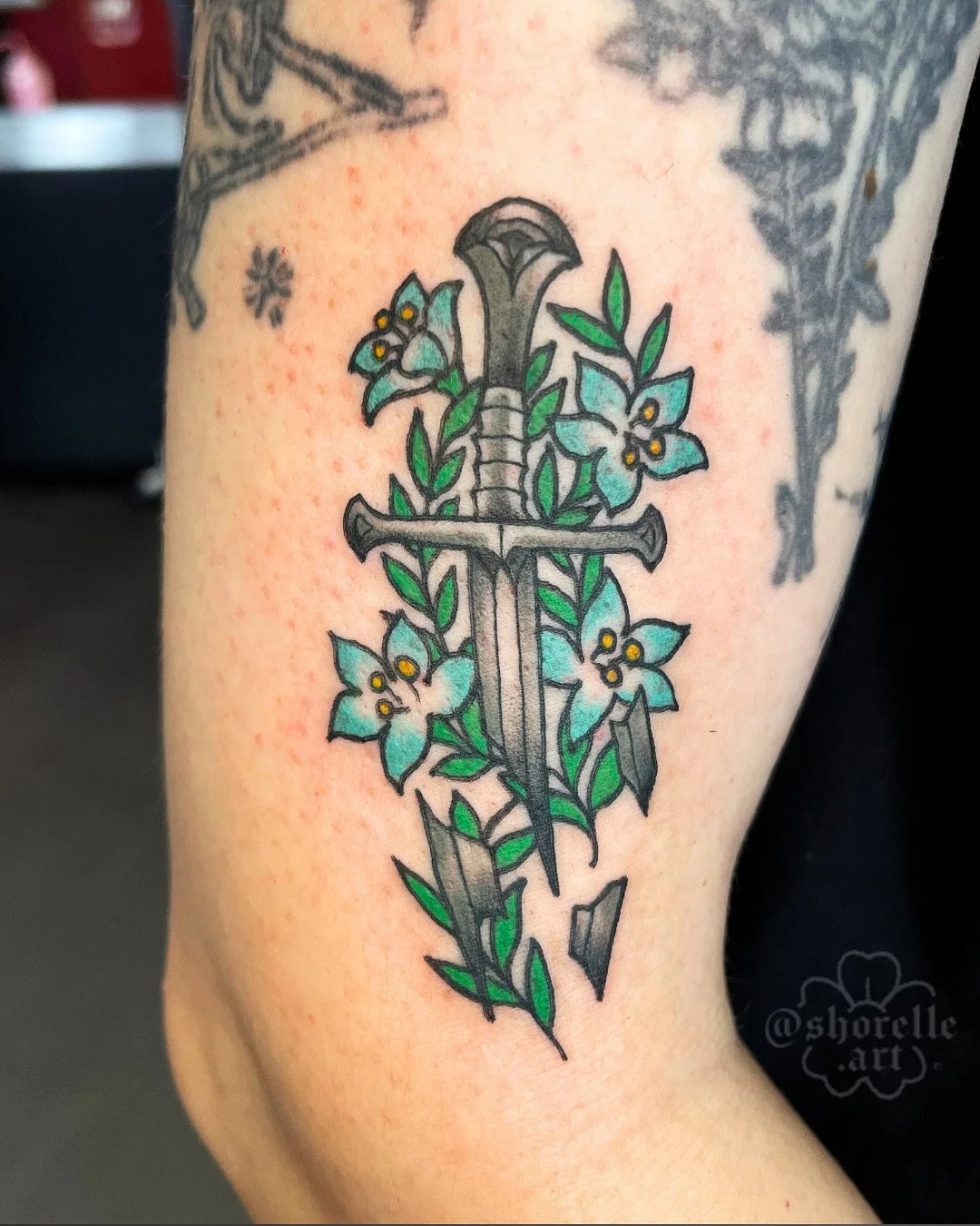 trad-lord-of-the-rings-narsil-tattoo.jpg