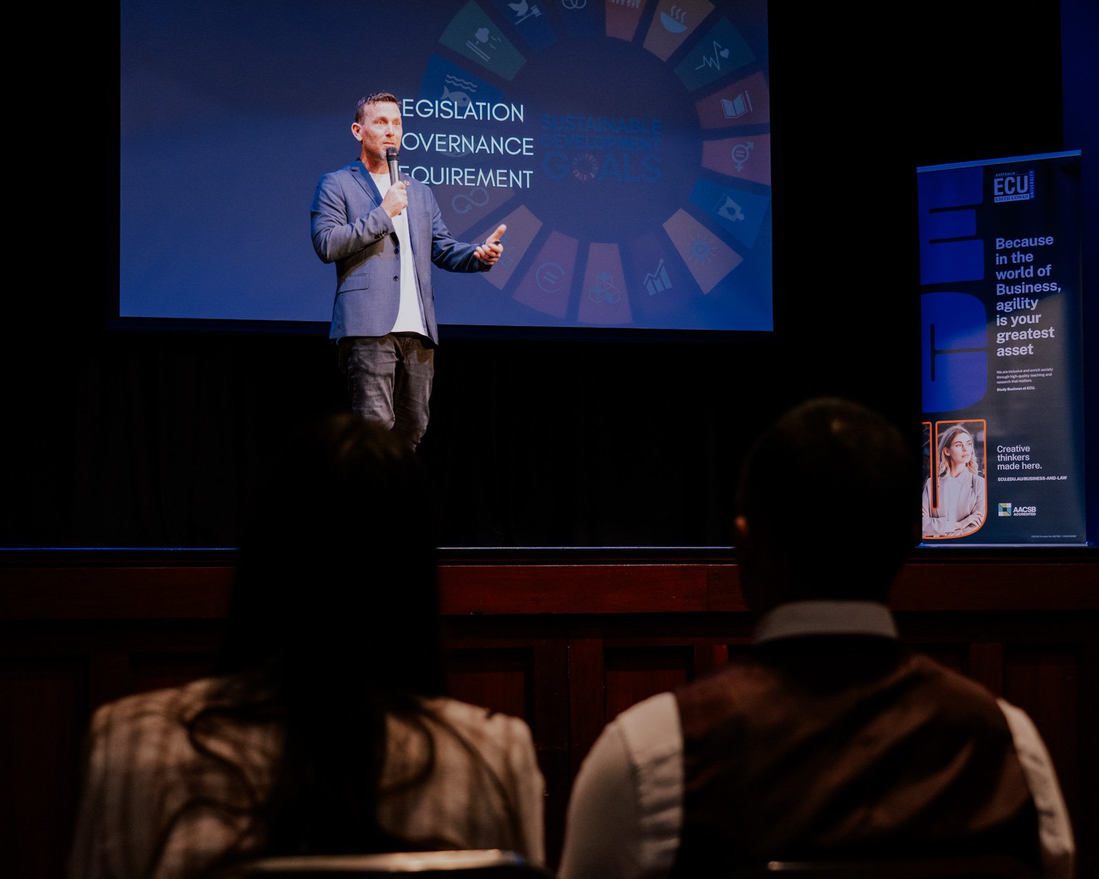 Professional photo coverage of the SEVENTEENx event in Perth.