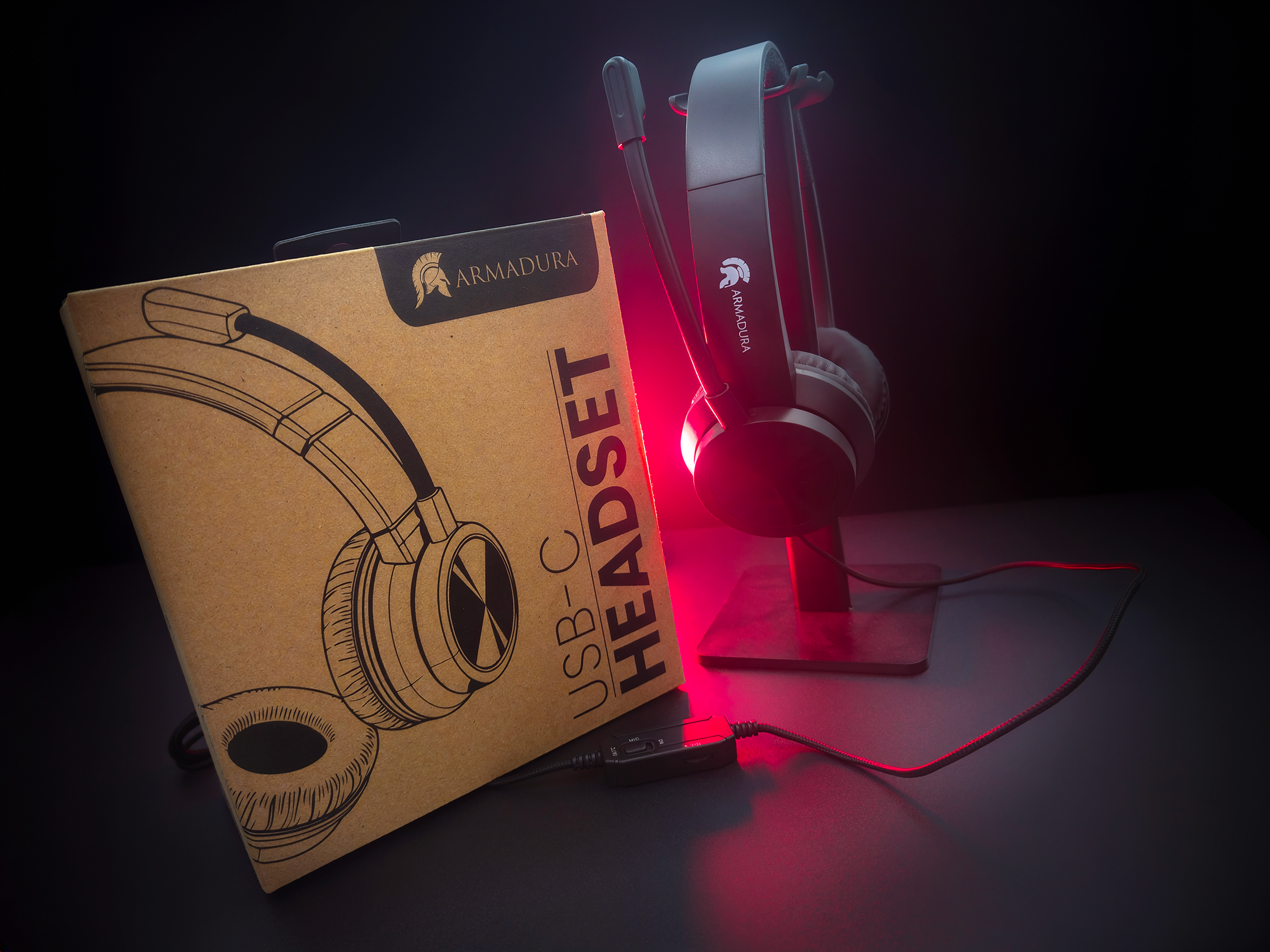 USB-C Headphones - side - edited-red.png
