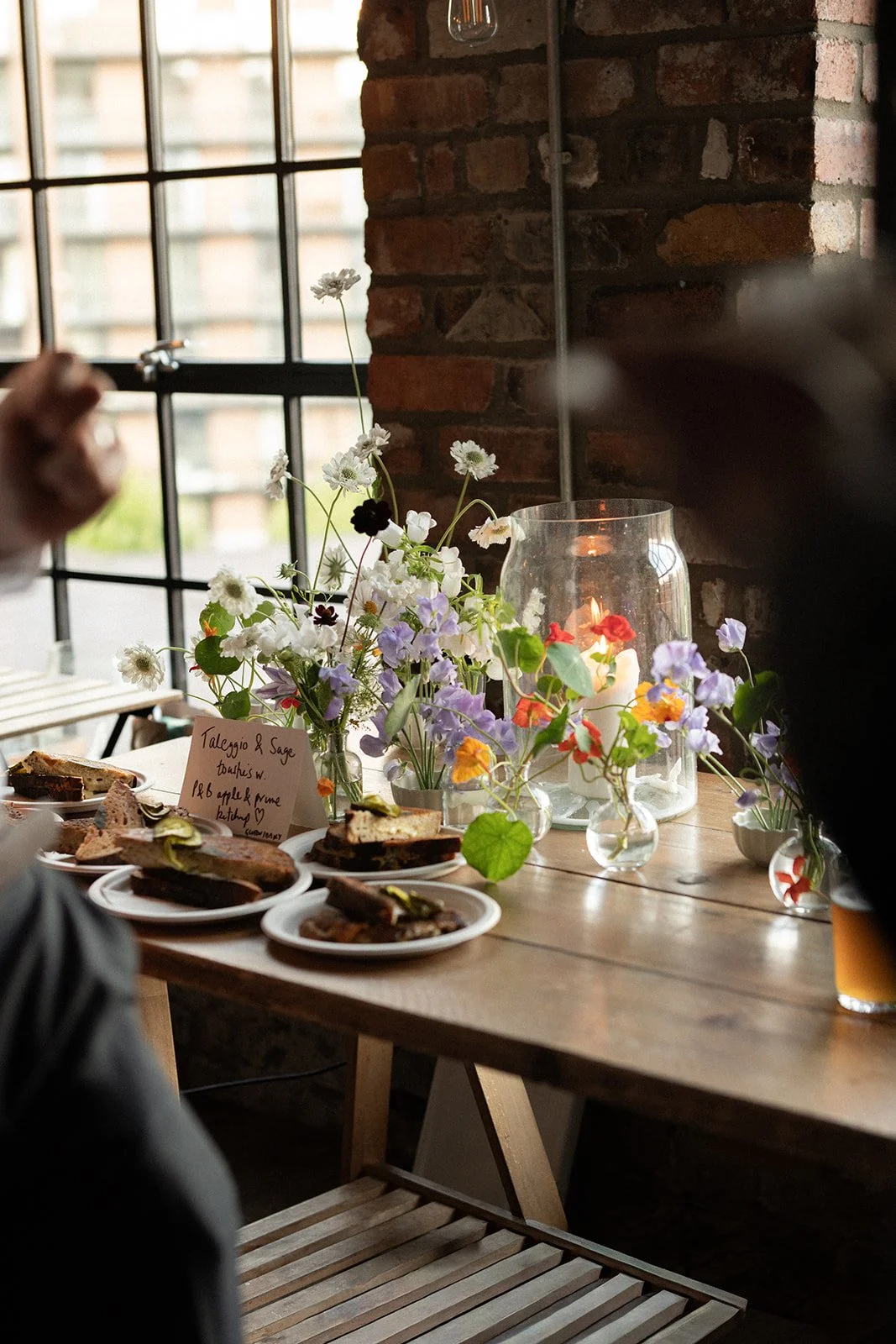 chloe-mary-bristol-wedding-photography-the-forge-katie-paul (365 of 390).jpeg
