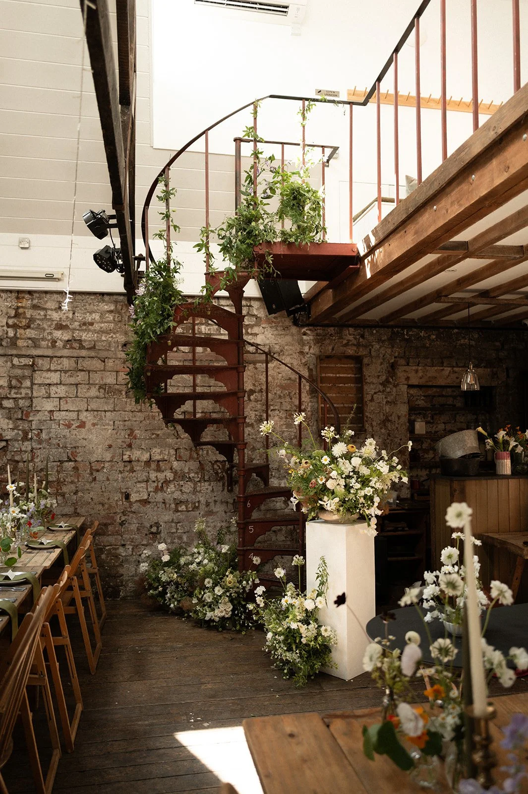 chloe-mary-bristol-wedding-photography-the-forge-katie-paul (5 of 390).jpeg