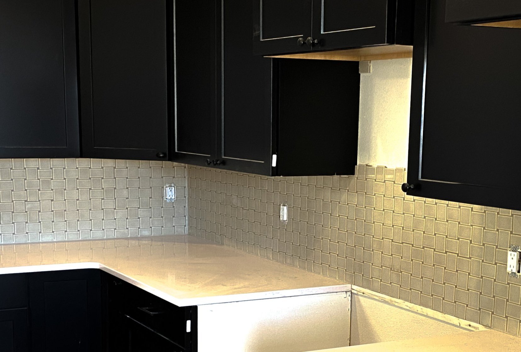 Basket Weaved Kitchen Backsplash