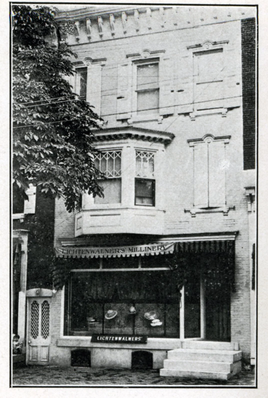 Spring Brings Out The Hats