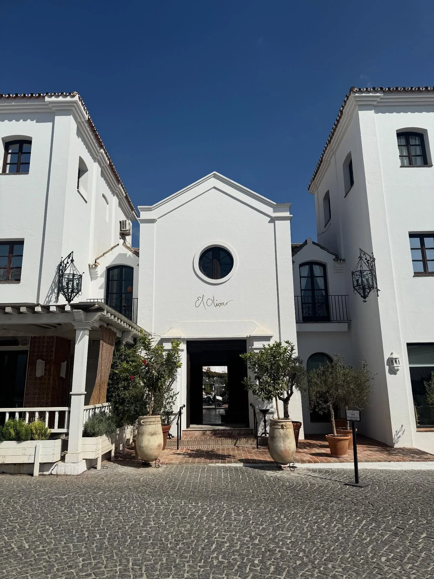 Last week I attended @ducospainportugal and stayed at the Marbella Club Hotel. 

Staying at the hotel I had arranged for a group of clients the previous week was a wonderful experience.  A highlight of my trip was the last night, surrounded by great 