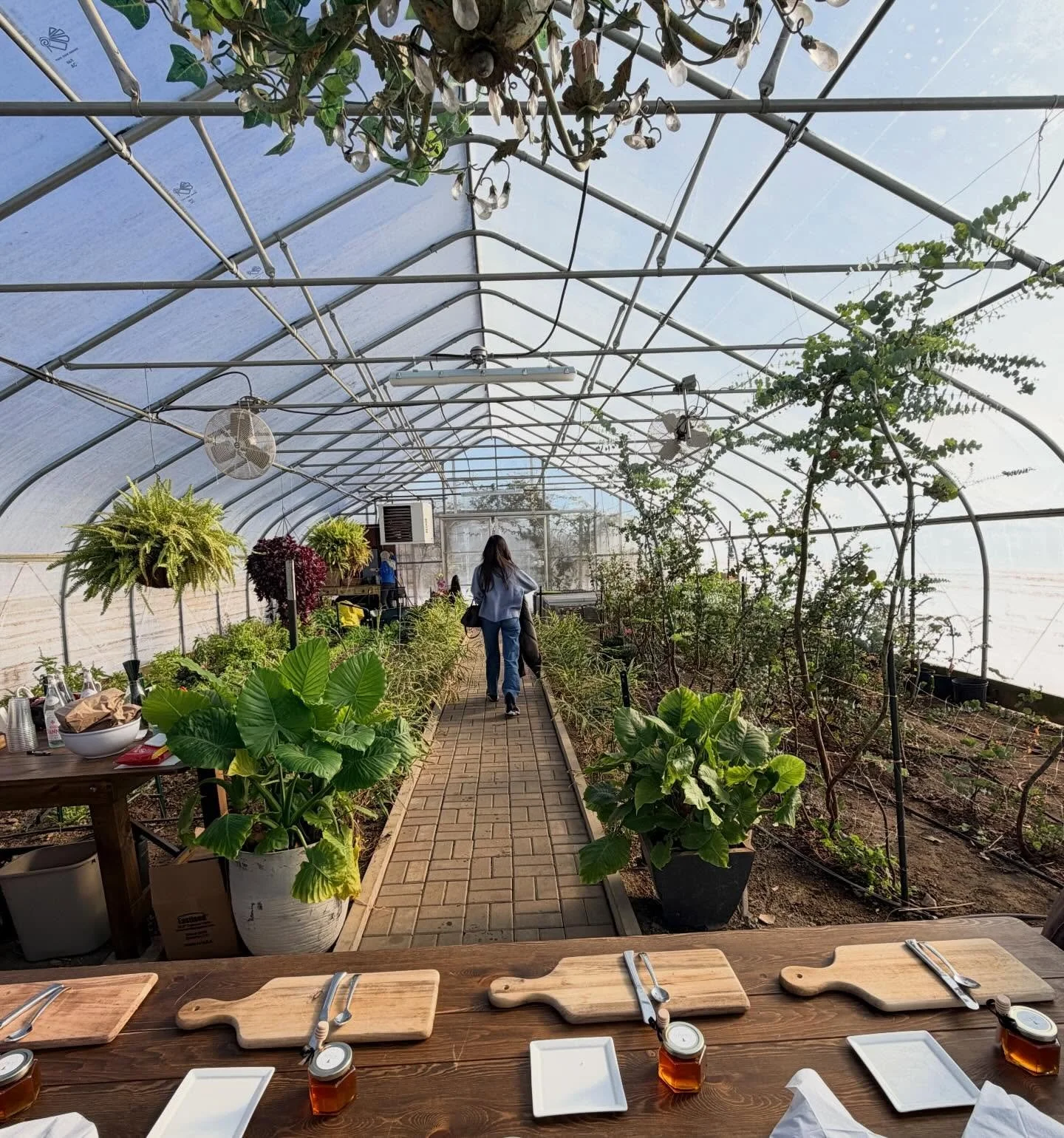 Winter is a great time to visit local resorts to reset, relax and unwind. @pendrynatirar is a luxury resort on a large historic estate in Somerset County, Nj &mdash; about an hour from NYC, 30
minutes from Northern, NJ.  It has a few dining options, 