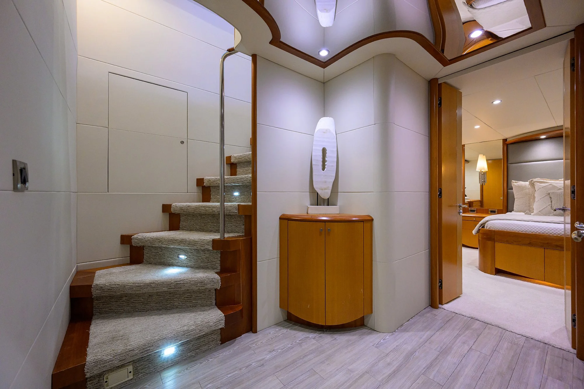 055 Lower Foyer.jpg