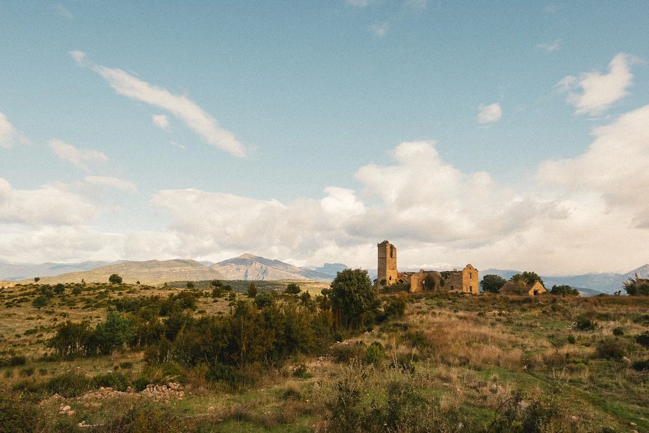 Mai-Juin-Juillet-Aout-Septembre-Octobre.          SIERRA DE GUARA (Aragon)