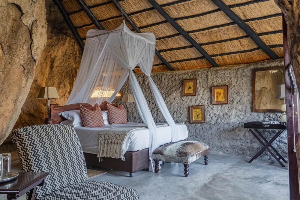 Amalinda Lodge room built among granite boulders