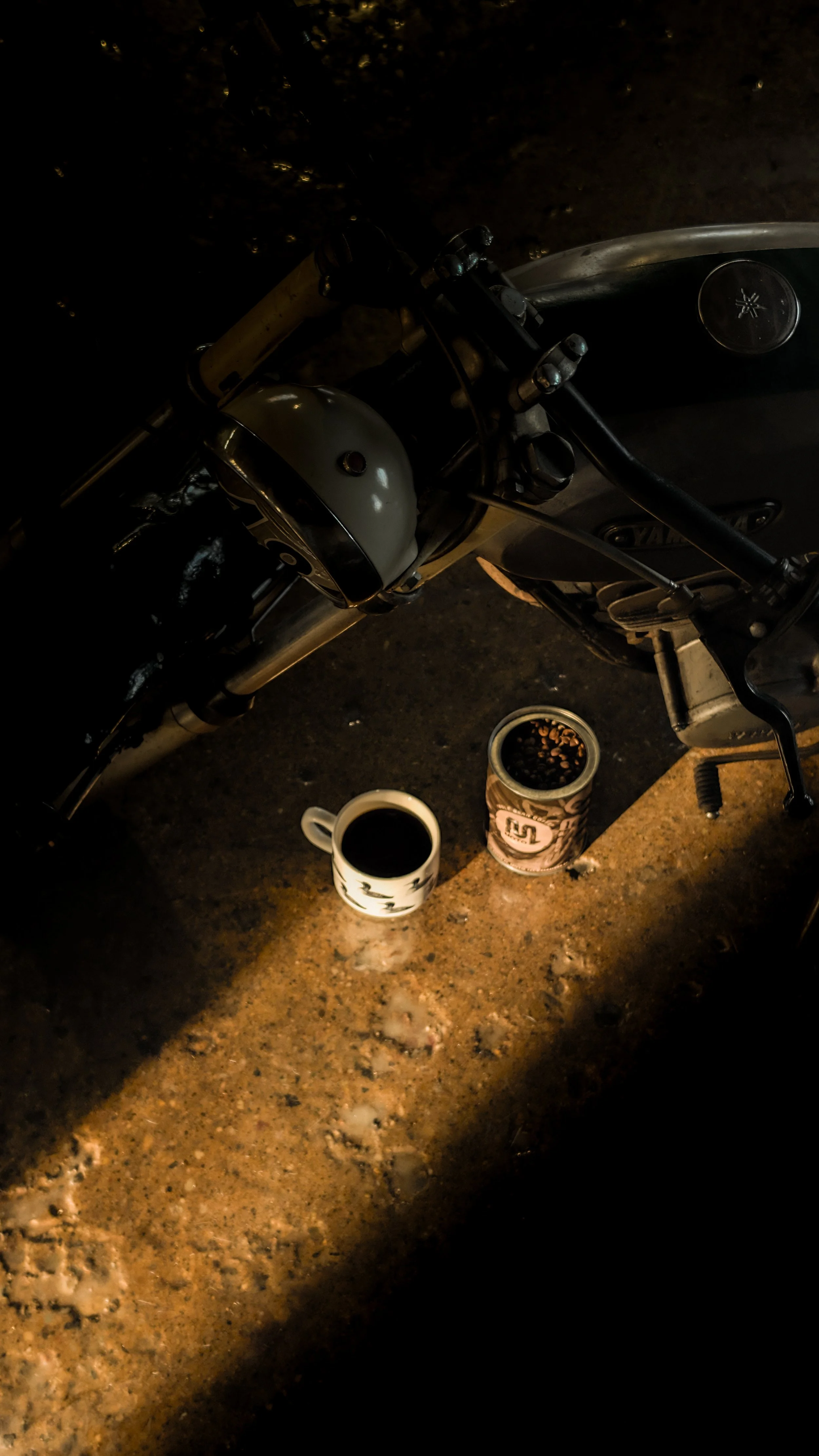 MOTO whole bean roasted coffee.jpg