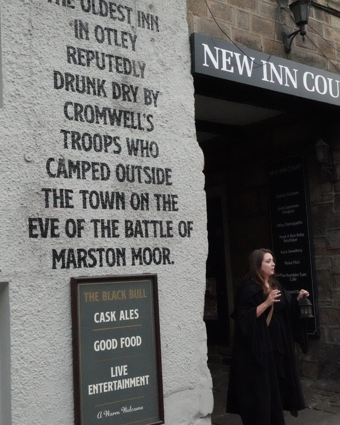 The Otley Ghost Tour will not be running this weekend, but check out these wonderful photographs from our 6:30pm tour on Saturday, captured by Steve Davey of @yorkshirepix - just at the turn of the season 📸 🍂

Thank you Steve! 👻