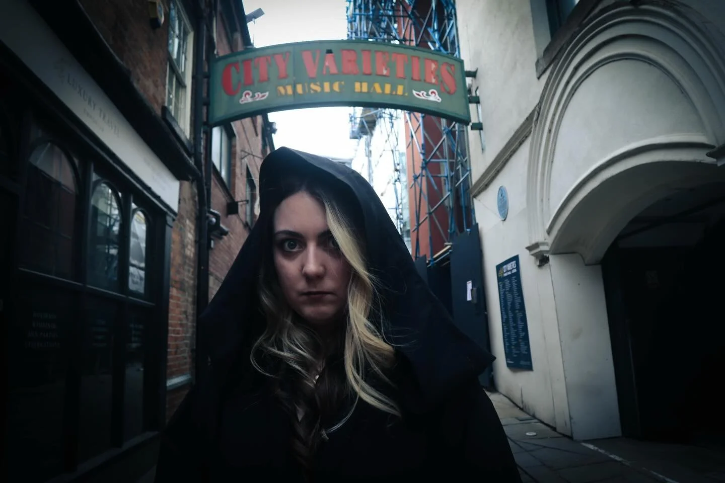 Today! Come and meet Spindleshanks McScrew at City Varieties - she has a haunted theatre for you to explore 👀👻

#explorefestival #yorkshireghosttours #cityvarieties #thingstodo #springhalfterm