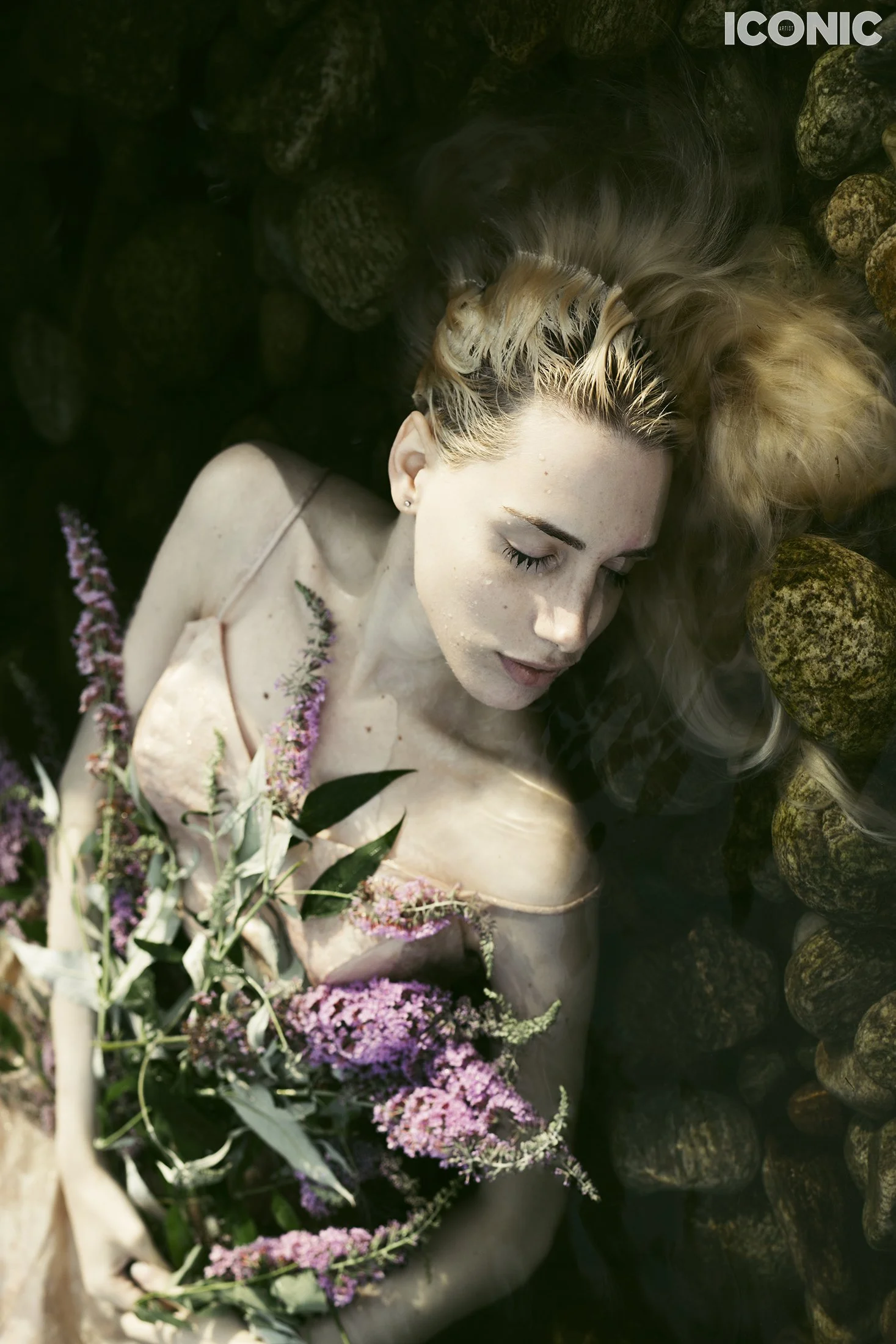 PHOTO BY
Vivienne B
_