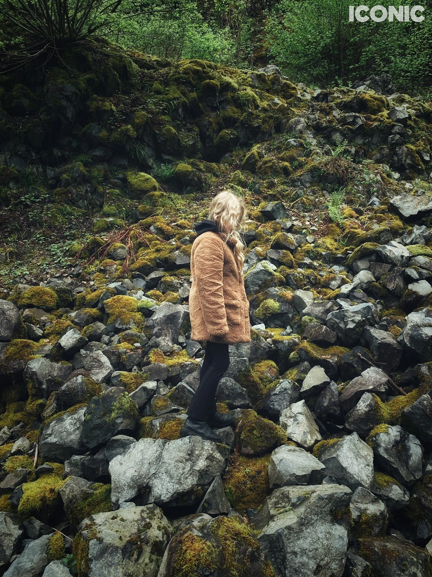 PHOTO BY
Julia Zyrina
_