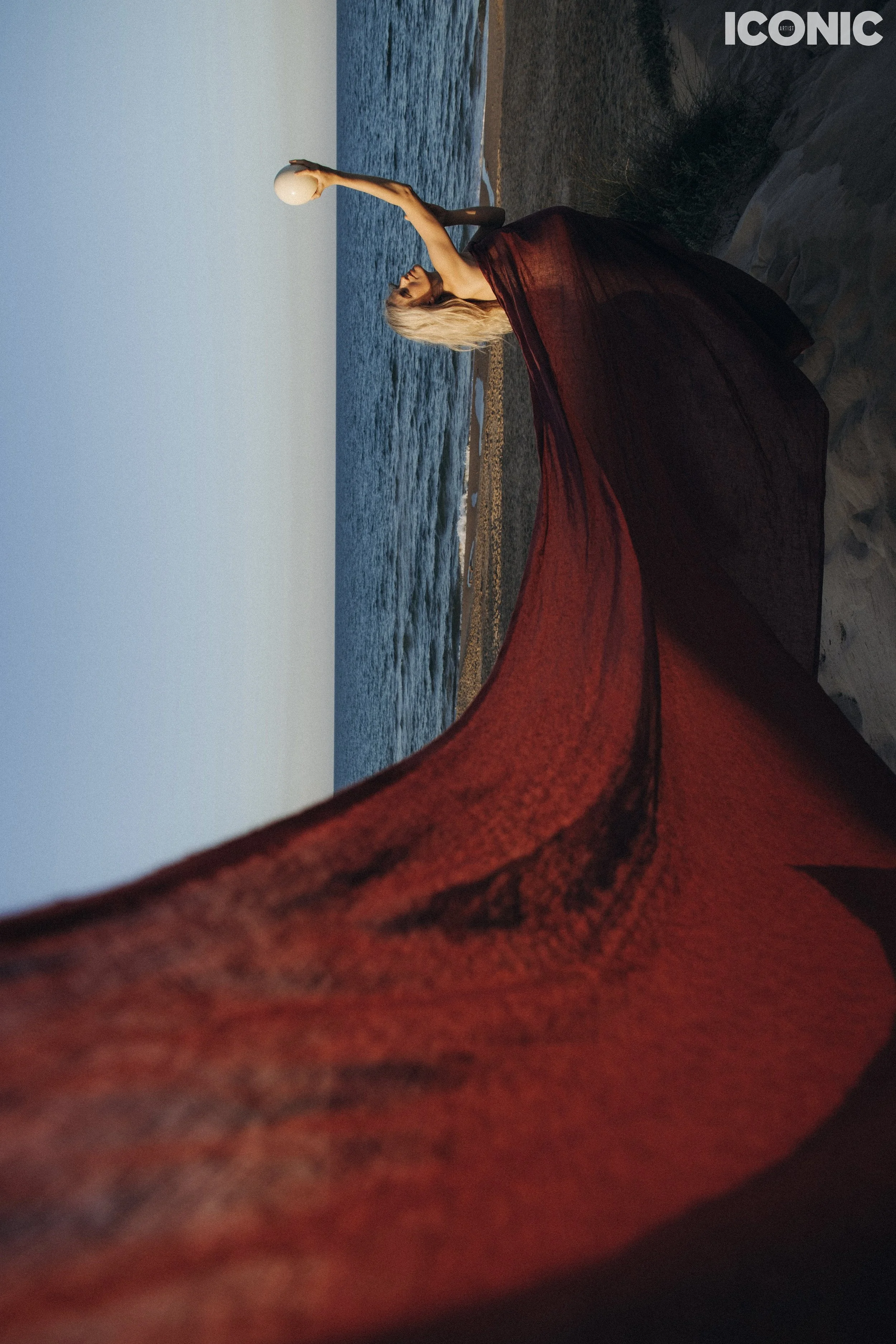 PHOTO BY
Olena Orlova
.