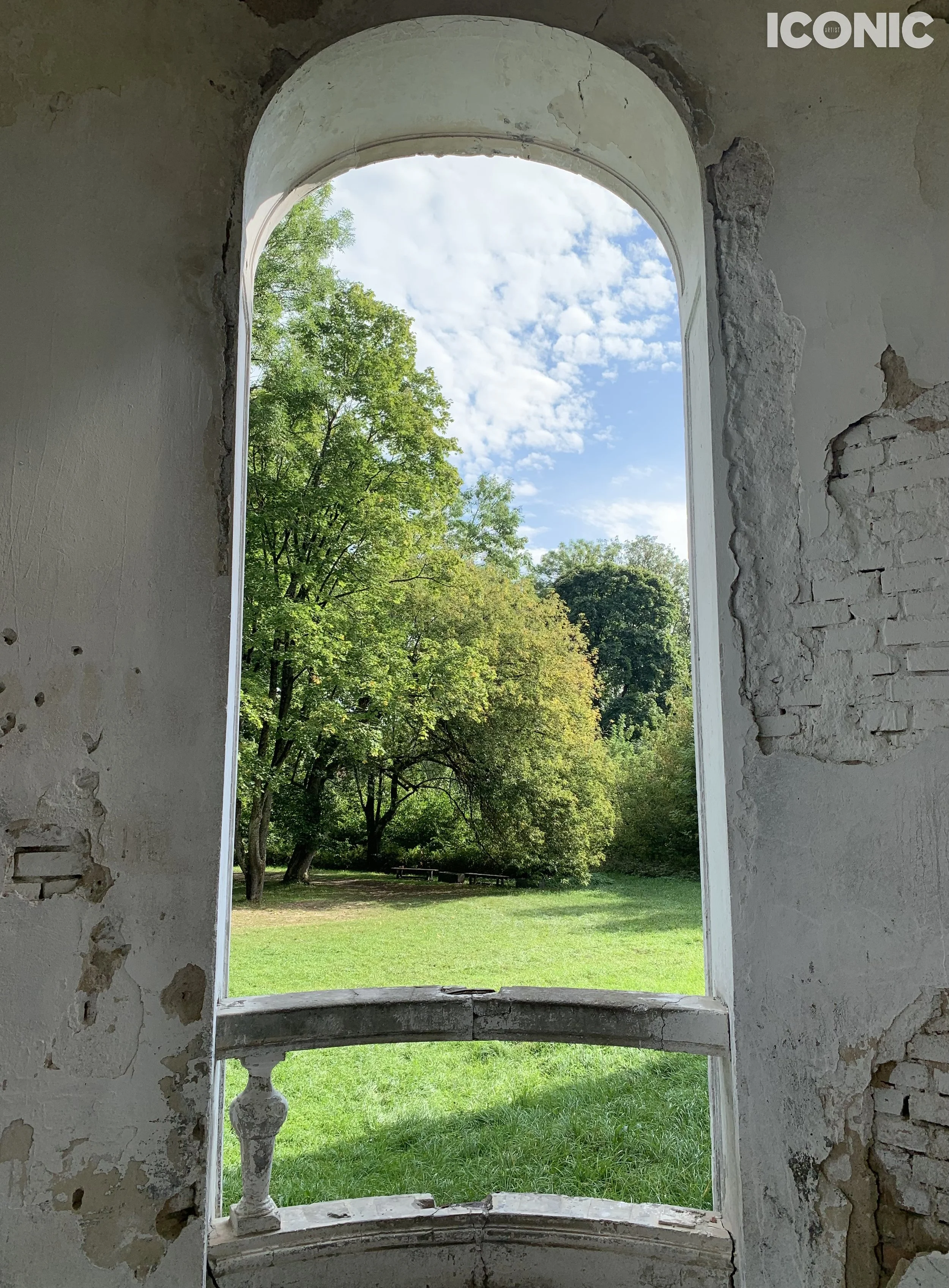 PHOTO BY
Marharyta Kakhanskaya
_
