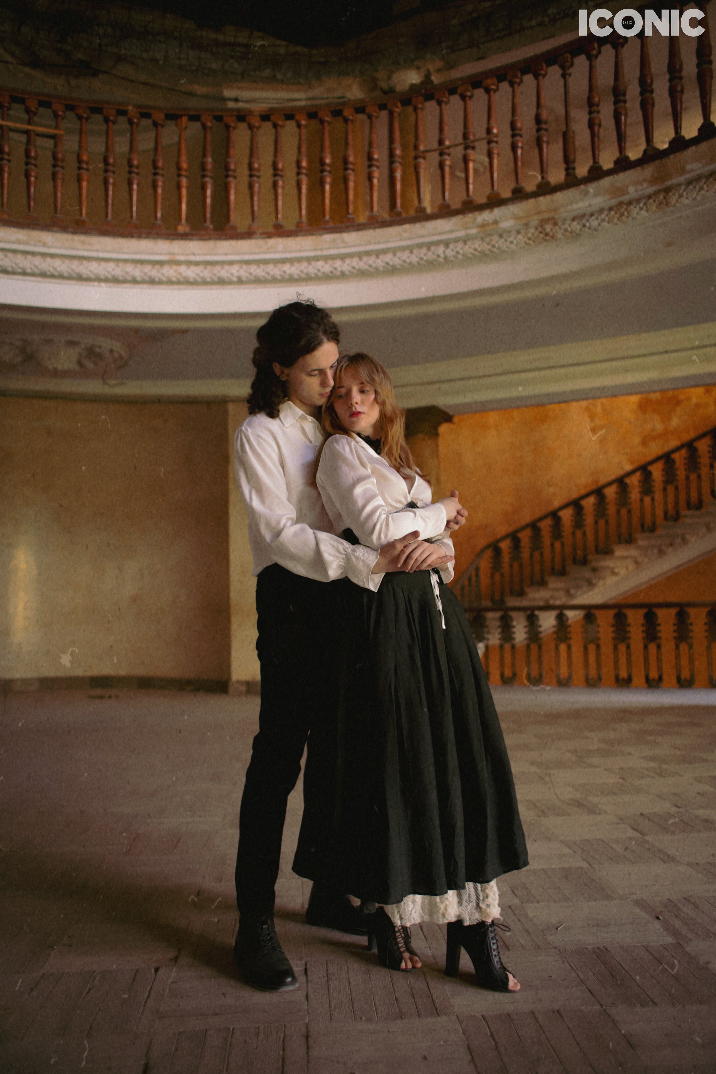 PHOTO BY
Daria Popova
.