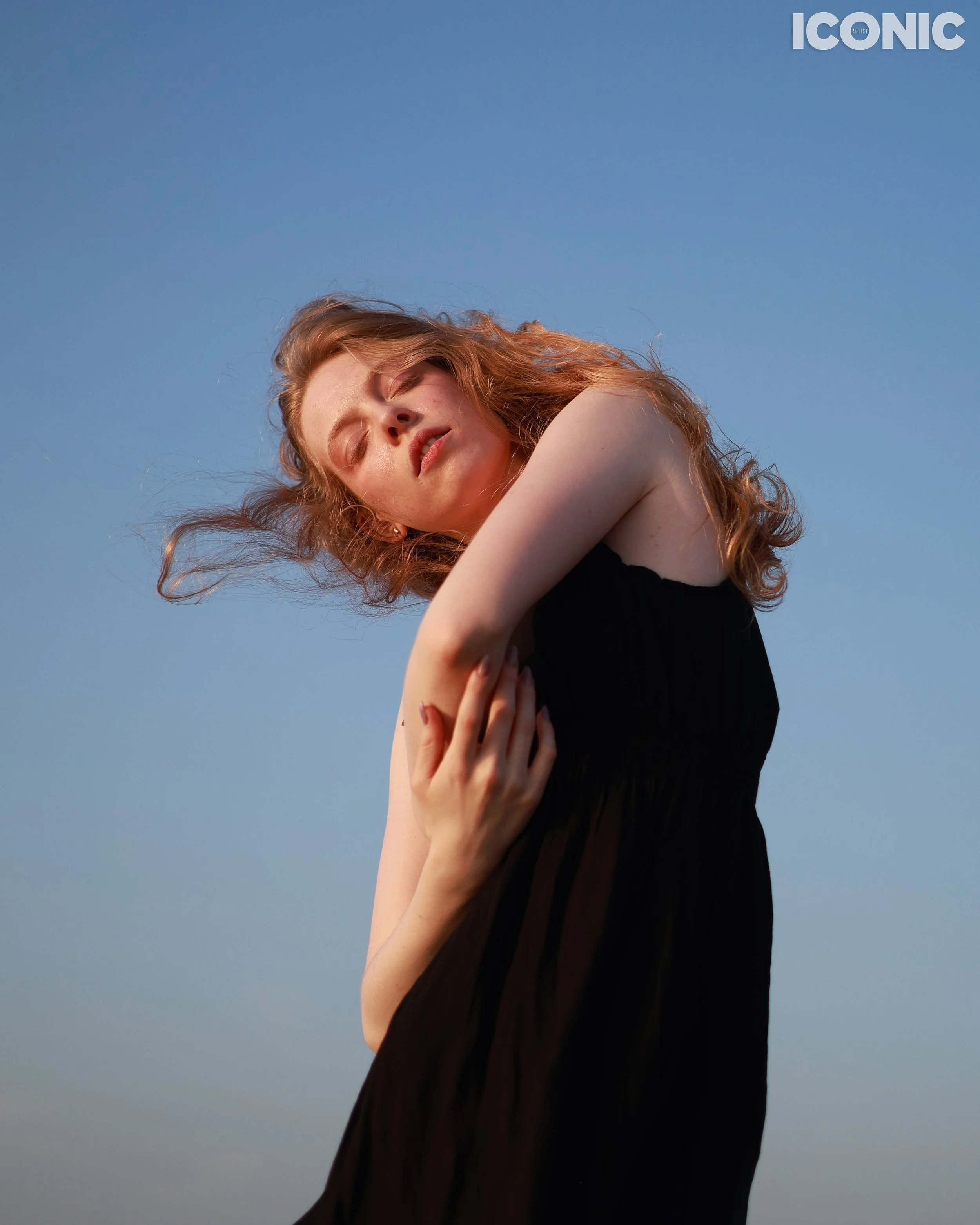 PHOTO BY
Anna Strelzov
.