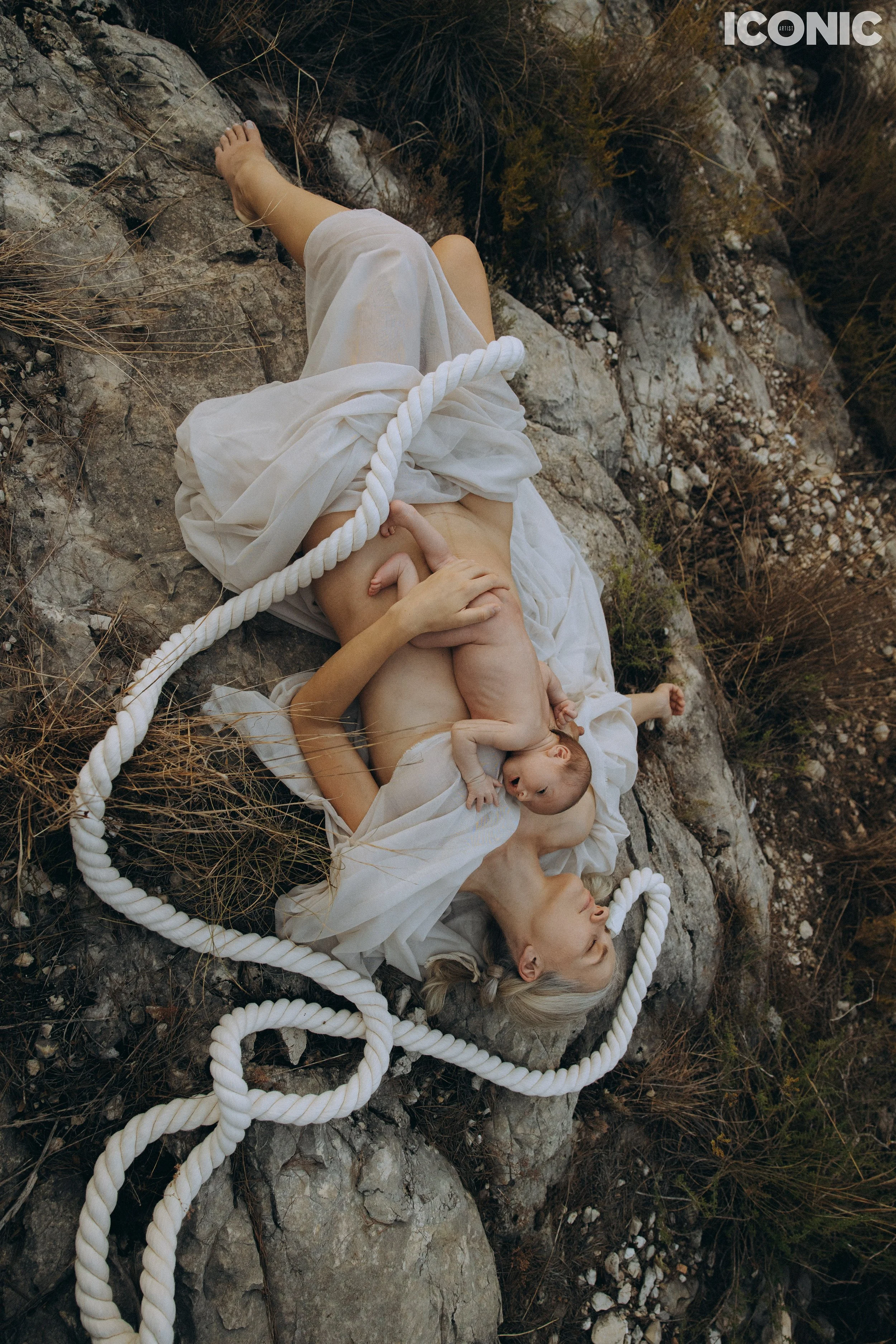 PHOTO BY
Olena Orlova
.
