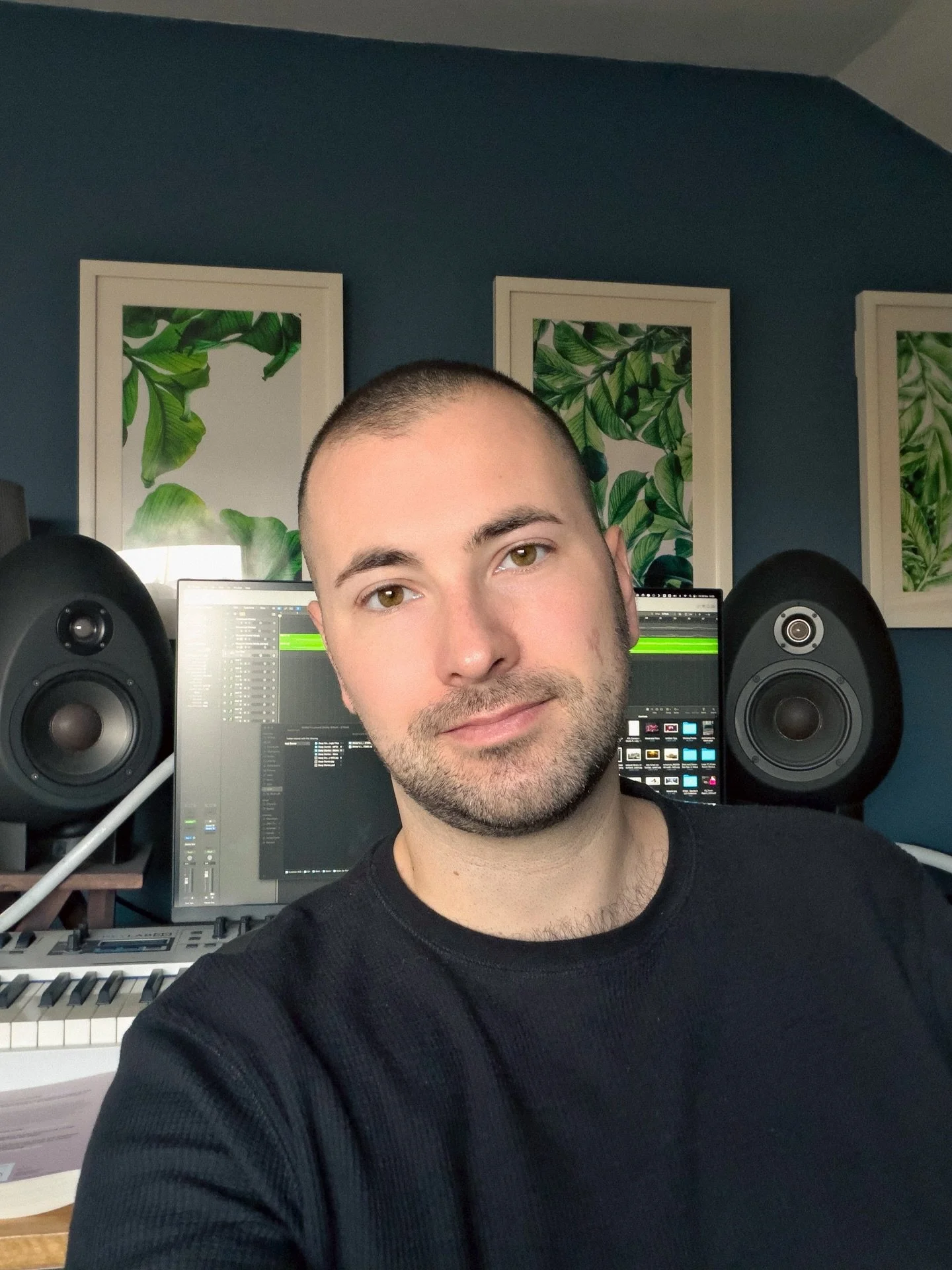 Hair cut done. Now back to spreadsheets whilst also trying to finalise tracks for the new project, and try to find somewhere to live. How is the Brighton rental market because from here it&rsquo;s making me want to cry #mellowdramatic 

#musician #co