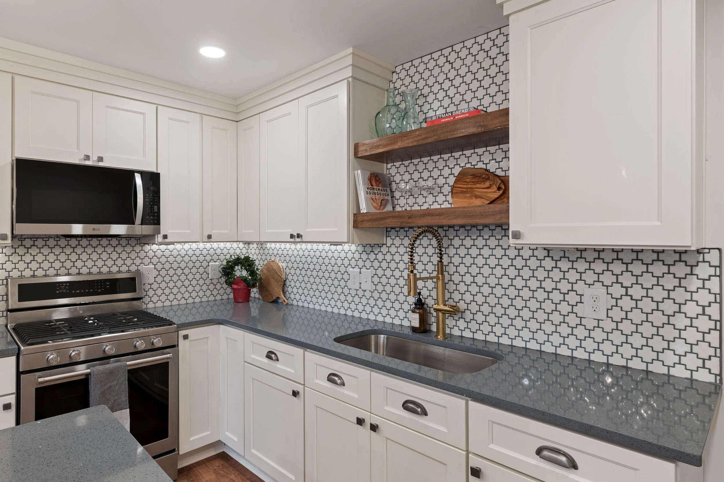 Granbury Kitchen 2.jpg