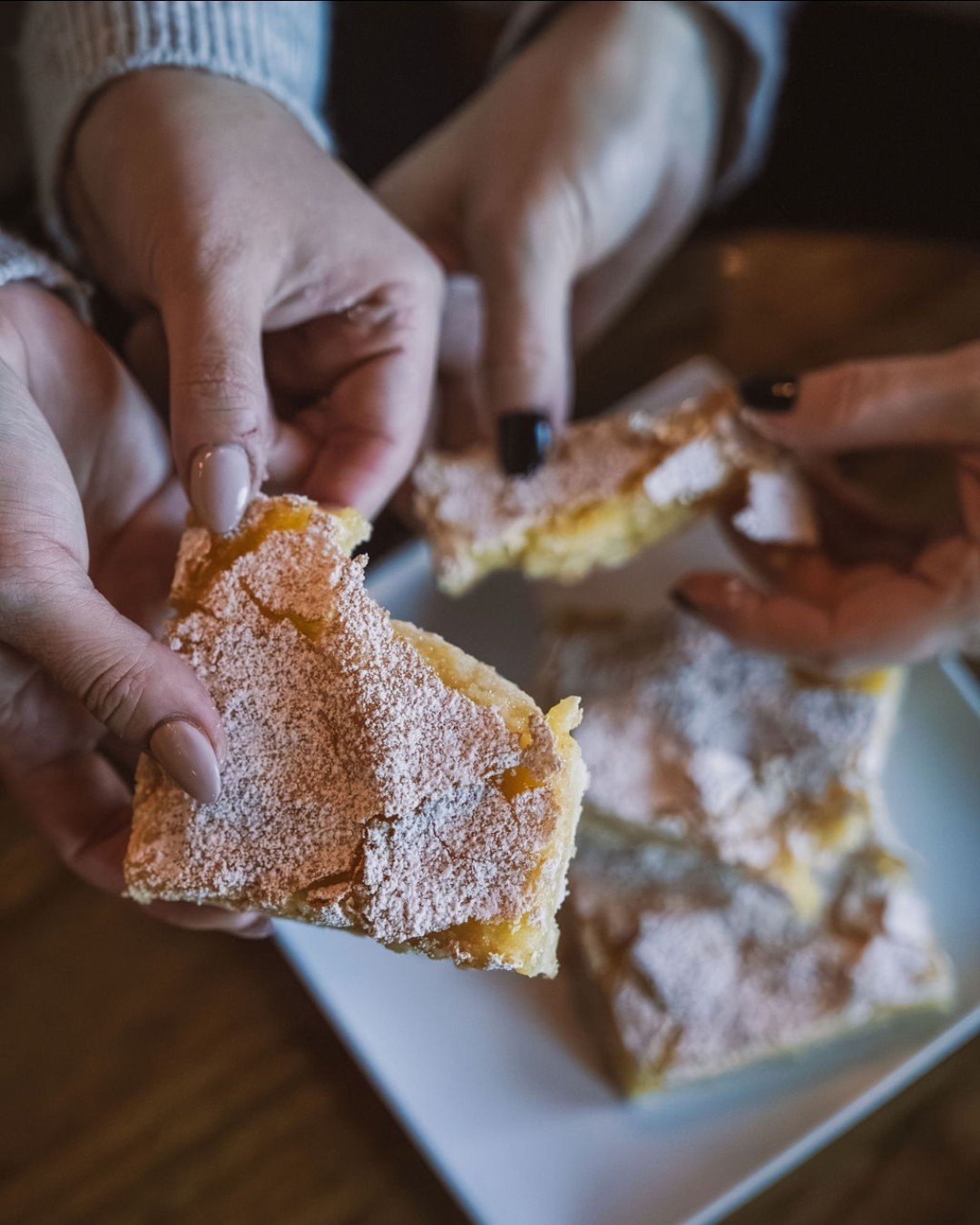 Our lemon bars taste like spring 🍋 Order a few for the table - or for yourself. You don't have to share 😉 They're perfect for Mother's Day, too!
