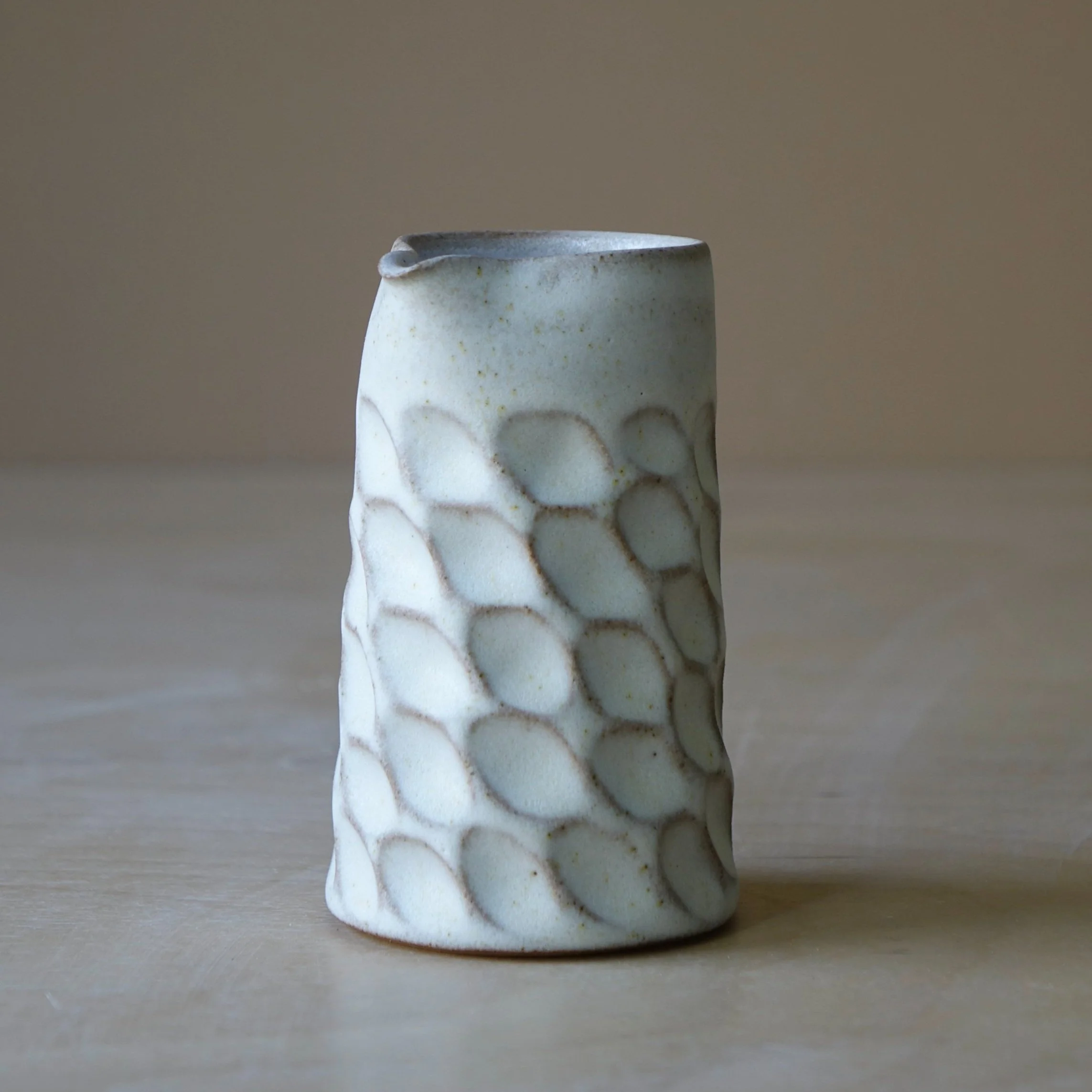 Medium carved pourer