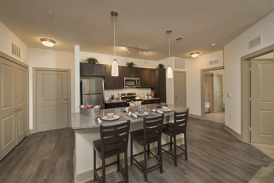 4B Kitchen 1 lo-res.jpg