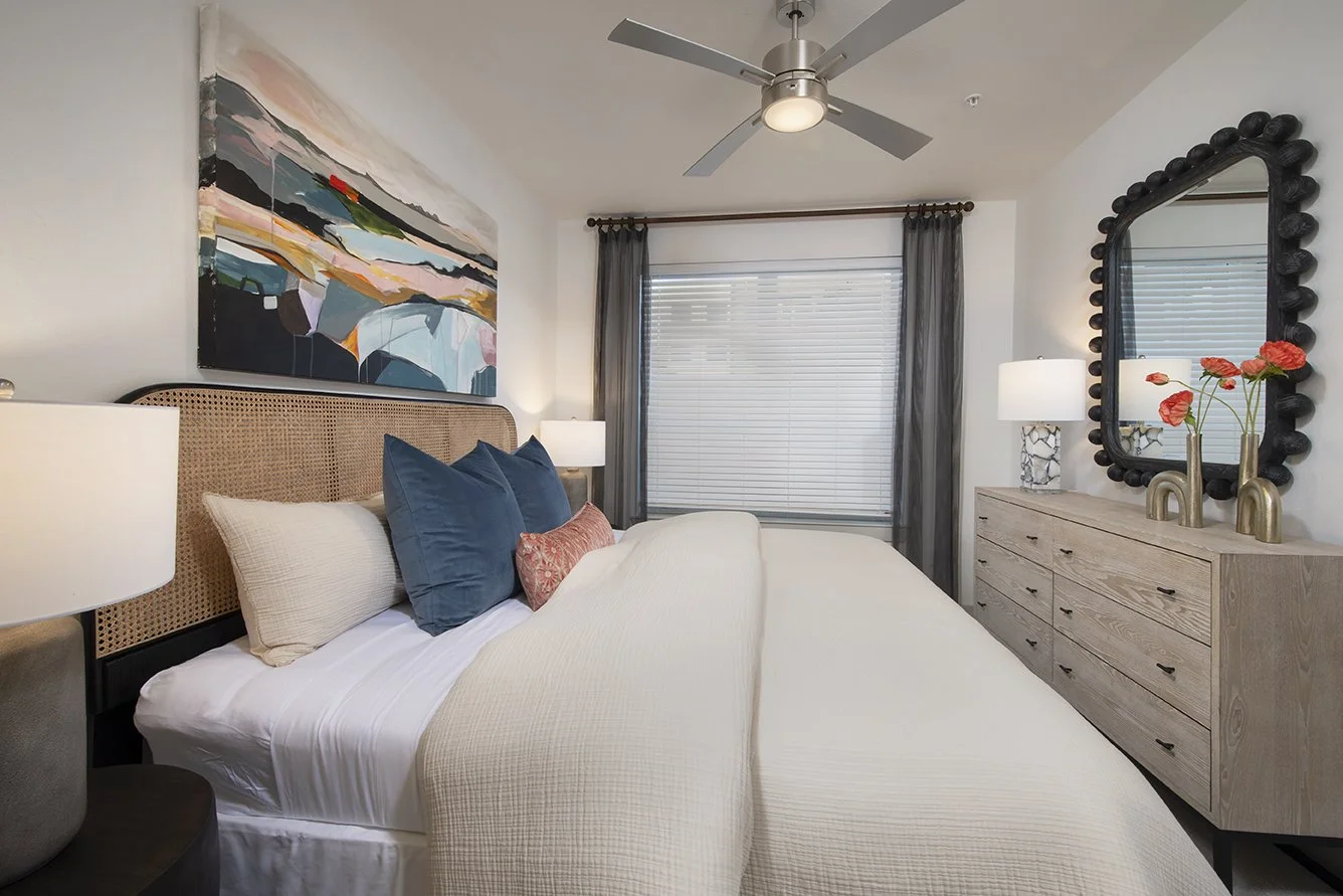 1B bedroom lo-resBalanced flow-Inviting vibes-Amenity-rich design-Flexible layouts- Model unit style-KAIjpg.jpg