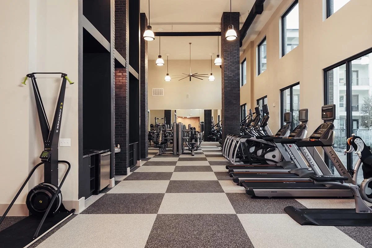 Kathy-Andrews-Interiors-Multifamily-Interior-Design-Leasing-and-Amenity-Centers-The-Guthrie-Fitness.jpg