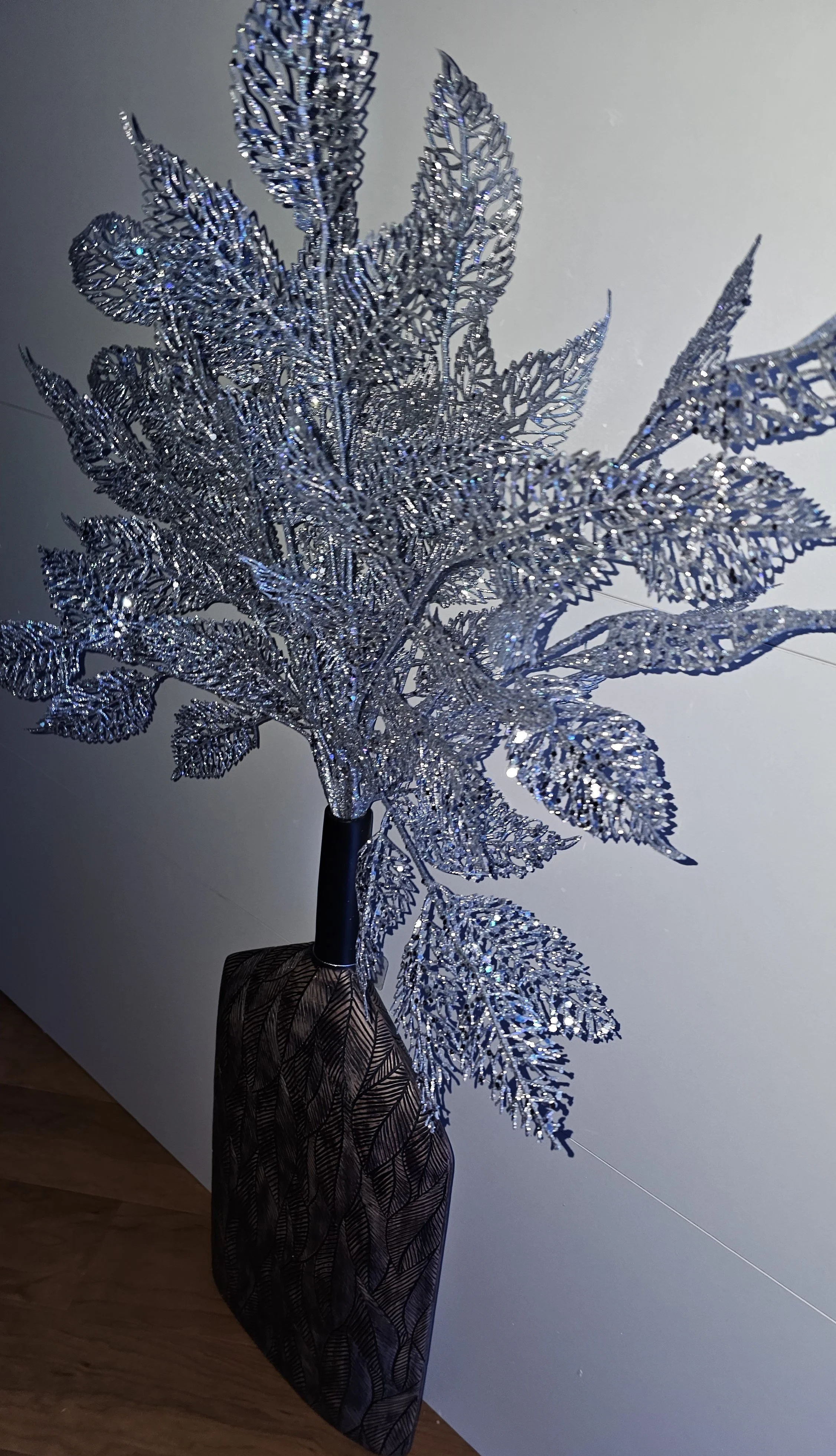 Bling leaves with flash.jpg