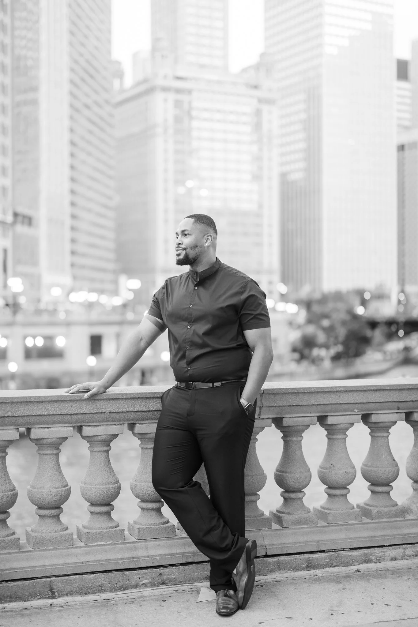 Sharidan+Darnell's Elegant Anniversary Shoot @The Wrigley Building-55.jpg